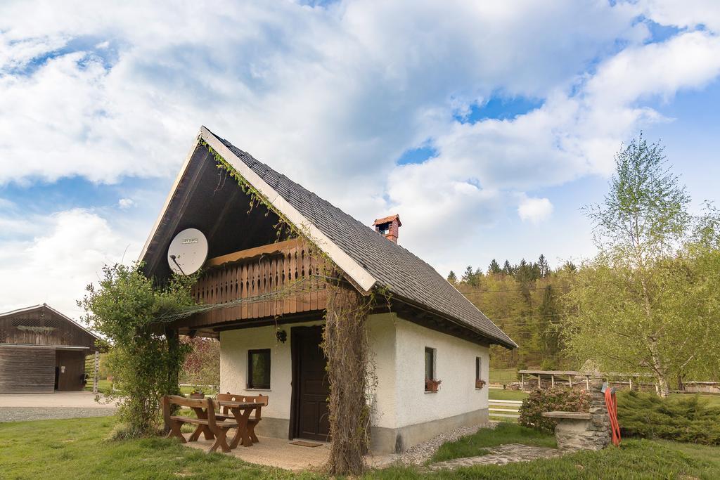 Holiday Homes Sara Bled Bagian luar foto