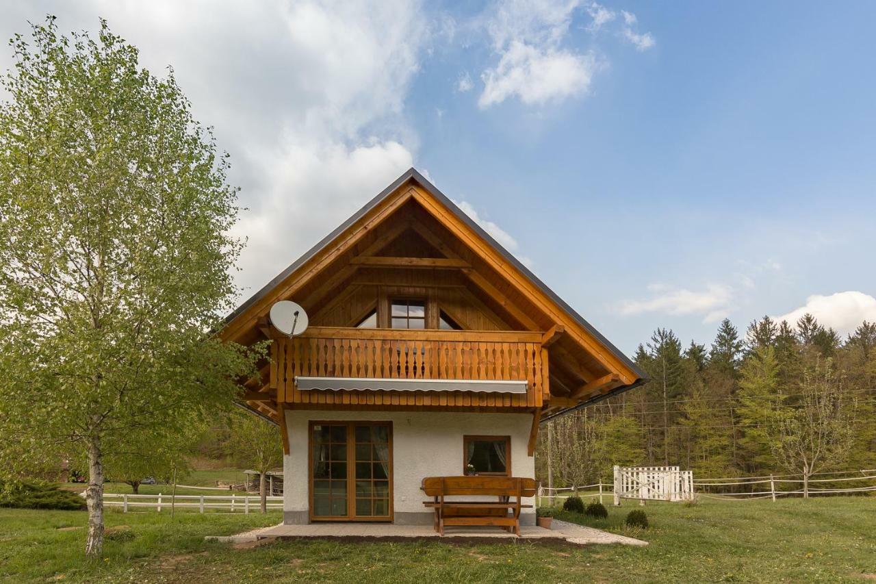 Holiday Homes Sara Bled Bagian luar foto